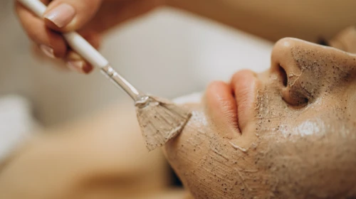Aplicação de Peeling Facial
